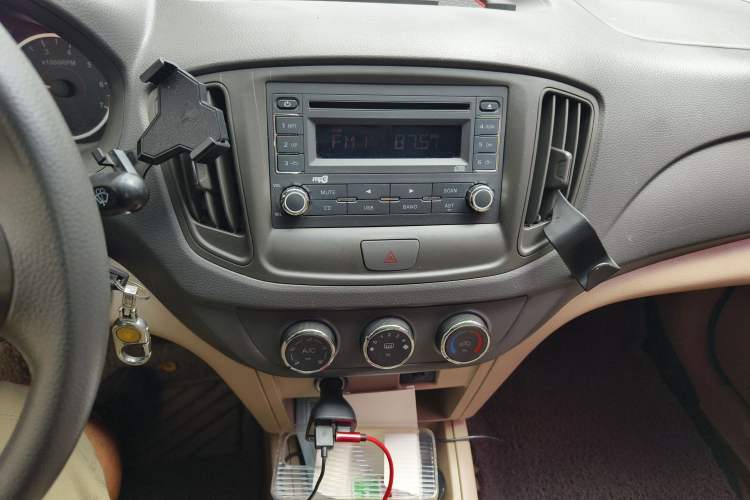 Used Chery E5 2011 1.5L Manual Enjoyment Model Audio And AC Panel