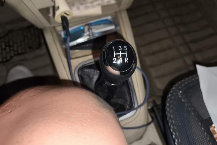 Used Chery E5 2011 1.5L Manual Enjoyment Model Gear Lever
