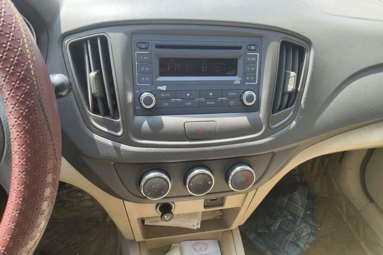 Used Chery E5 2011 1.5L Manual Enjoyment Model Audio And AC Panel