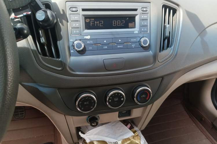 Used Chery E5 2011 1.5L Manual Enjoyment Model Audio And AC Panel