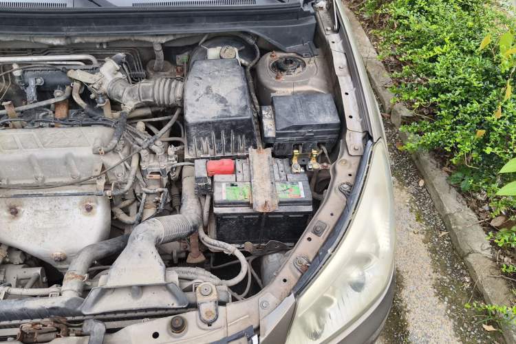 Used Chery E5 2011 1.5L Manual Enjoyment Model Engine Bay Left
