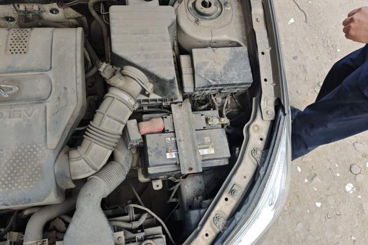 Used Chery E5 2011 1.8L CVT Enjoyment Model Engine Bay Left