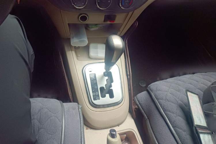 Used Chery E5 2011 1.8L CVT Enjoyment Model Gear Lever