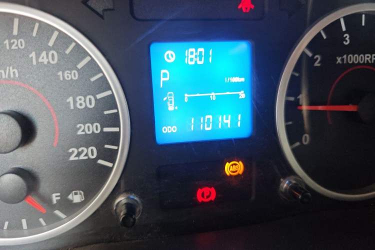 Used Chery E5 2011 1.8L CVT Enjoyment Model Odometer Close Up