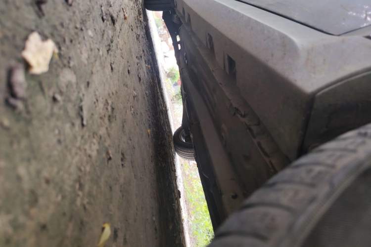 Used Chery E5 2012 1.5L Manual Sport Edition Chassis Front Right