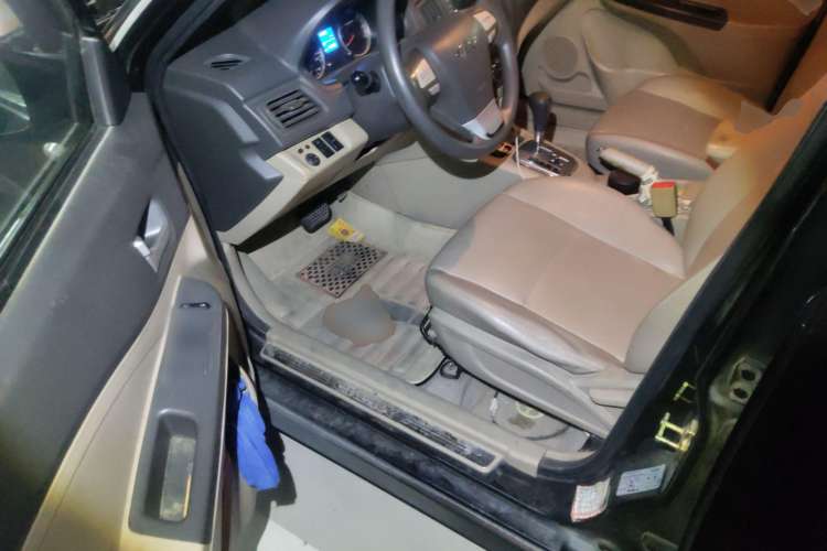 Used Chery E5 2012 1.8L CVT Sport Edition Driver Seat