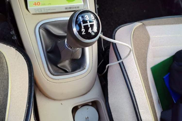 Used Chery E5 2012 1.5L Manual Sport Edition Gear Lever