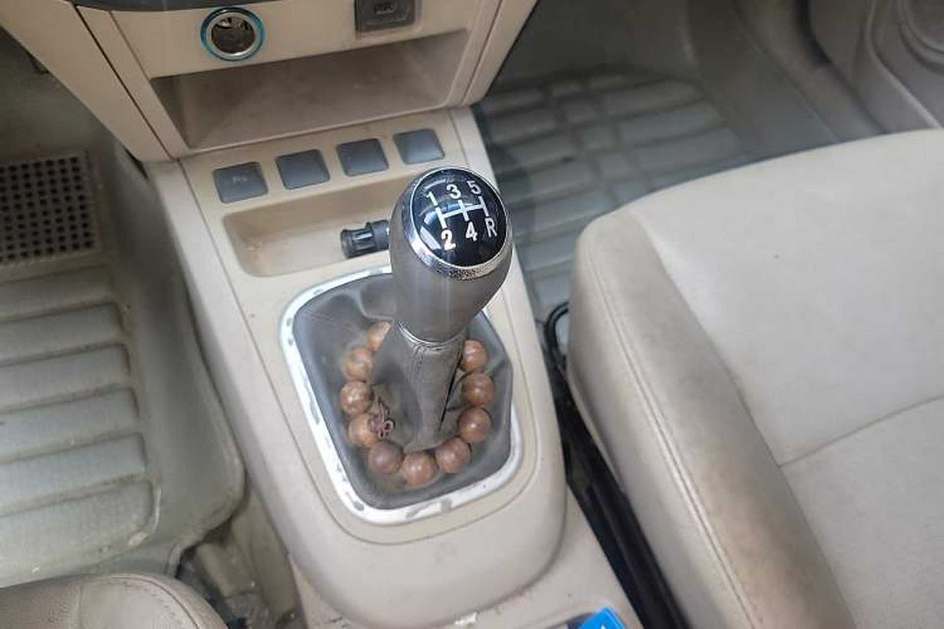 Used Chery E5 2012 1.5L Manual Sport Edition Gear Lever