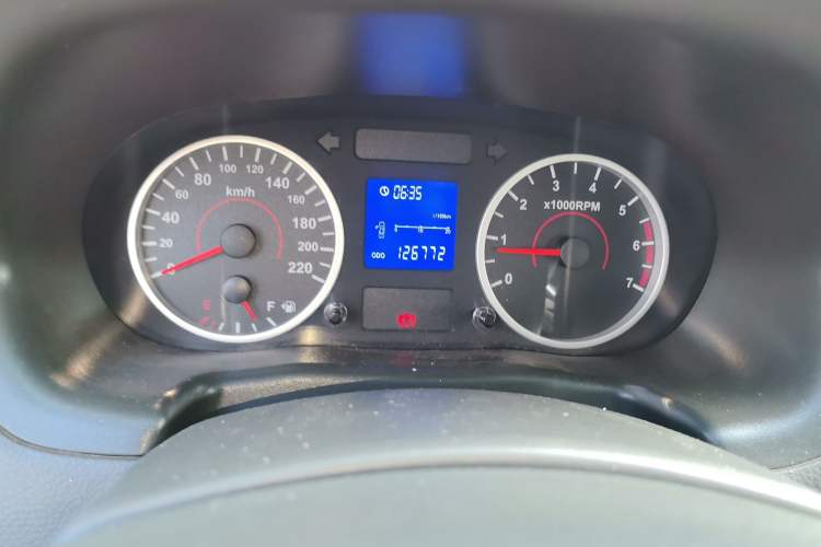 Used Chery E5 2012 1.5L Manual Sport Edition Odometer Close Up
