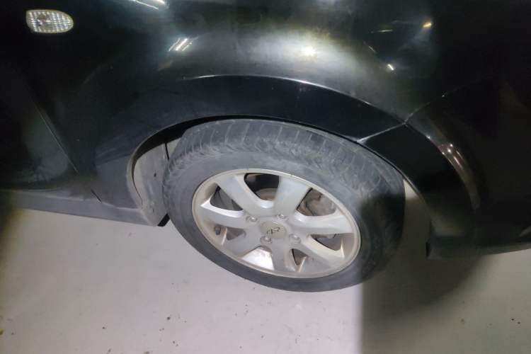 Used Chery E5 2012 1.8L CVT Sport Edition Right Front Wheel Hub