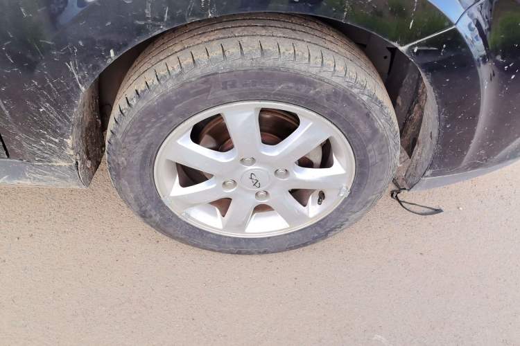 Used Chery E5 2012 1.5L Manual Sport Edition Right Front Wheel Hub