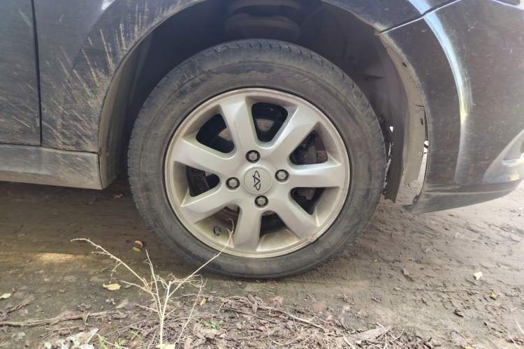 Used Chery E5 2012 1.5L Manual Sport Edition Right Front Wheel Hub