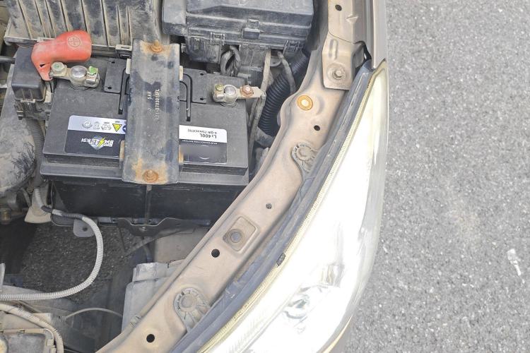 Used Chery E5 2012 1.5L Manual Sport Edition Engine Bay Left