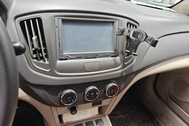 Used Chery E5 2012 1.5L Manual Digital Olympic Edition Audio And AC Panel