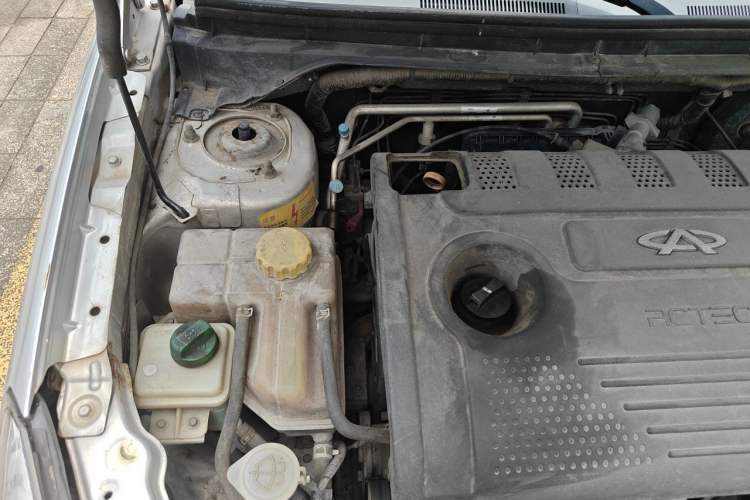 Used Chery E5 2012 1.5L Manual Digital Olympic Edition Engine Bay Right