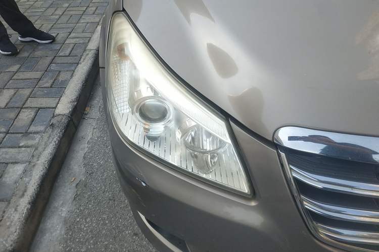 Used Chery E5 2012 1.8L CVT Sport Edition Right Front Headlight