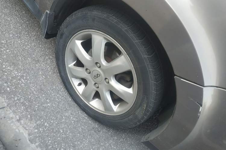 Used Chery E5 2012 1.8L CVT Sport Edition Right Front Wheel Hub
