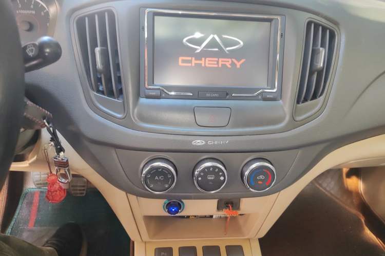 Used Chery E5 2012 1.5L Manual Sport Edition Audio And AC Panel