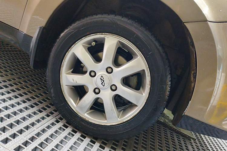 Used Chery E5 2012 1.5L Manual Sport Edition Right Front Wheel Hub