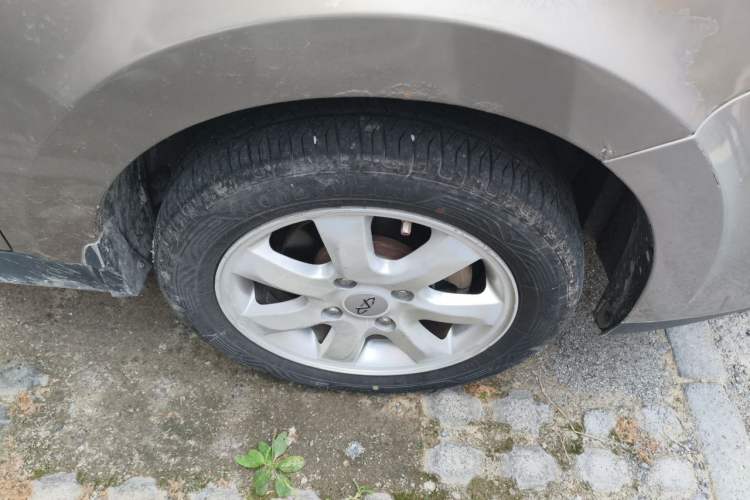 Used Chery E5 2012 1.5L Manual Digital Olympic Edition Right Front Wheel Hub