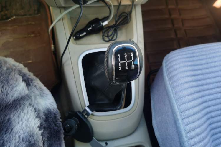 Used Chery E5 2014 1.5L Manual Youyue Model Gear Lever