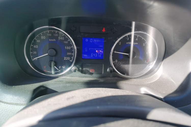 Used Chery E5 2014 1.5L Manual Youyue Model Odometer Close Up