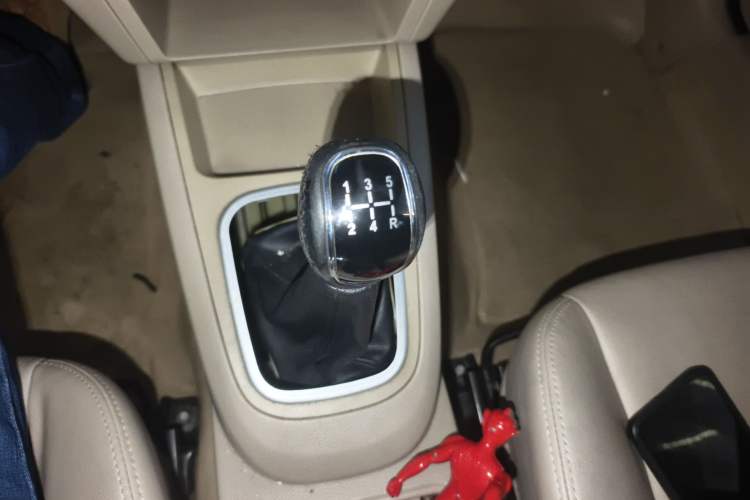 Used Chery E5 2014 1.5L Manual Youyue Model Gear Lever
