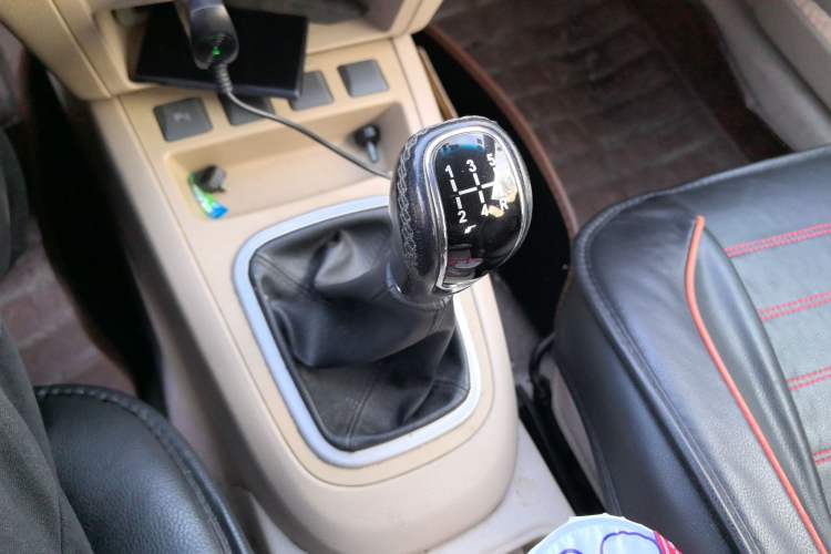 Used Chery E5 2014 1.5L Manual Zhiyue Model Gear Lever