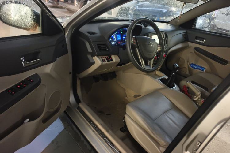 Used Chery E5 2014 1.5L Manual Youyue Model Interior 3