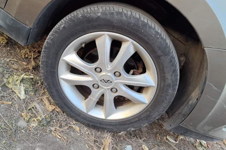 Used Chery E5 2014 1.5L Manual Zhiyue Model Right Front Wheel Hub