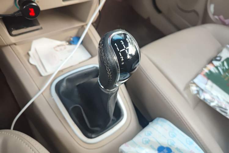 Used Chery E5 2014 1.5L Manual Zhiyue Model Gear Lever