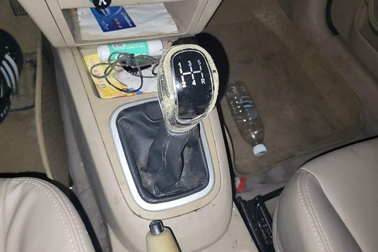 Used Chery E5 2014 1.5L Manual Youyue Model Gear Lever