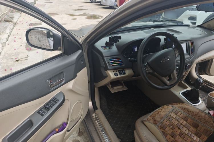 Used Chery E5 2014 1.5L Manual Youyue Model Driver Seat