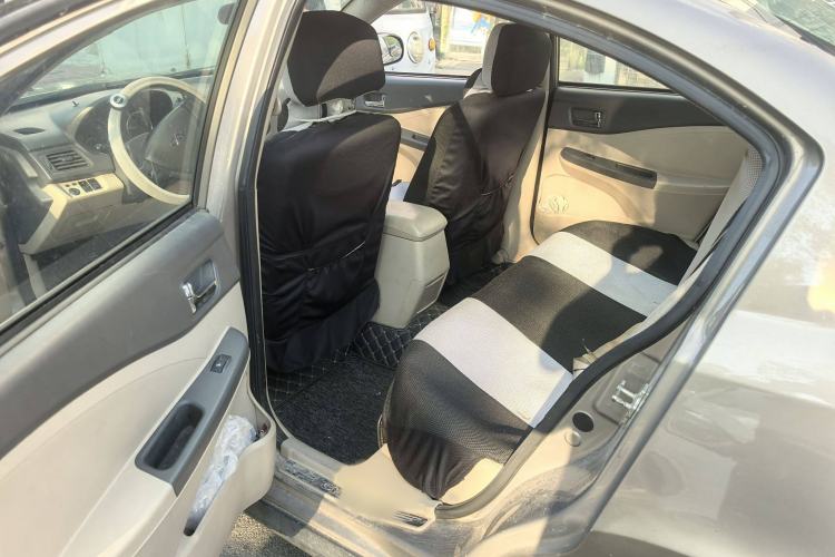 Used Chery E5 2014 1.5L Manual Youyue Model Interior 3