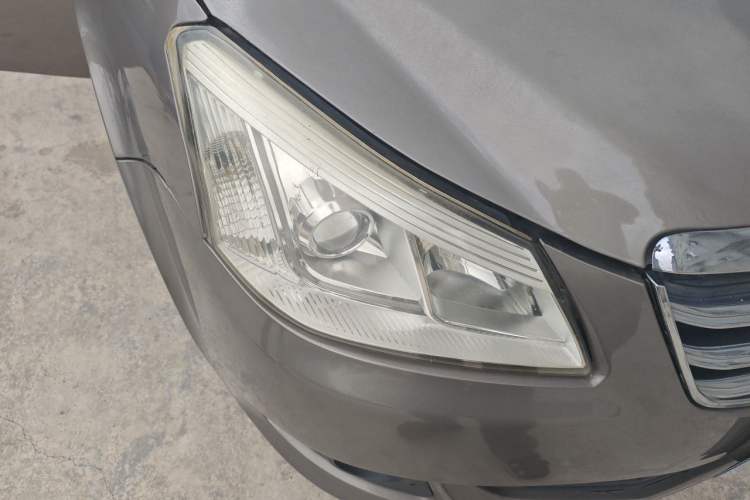Used Chery E5 2014 1.5L Manual Youyue Model Right Front Headlight