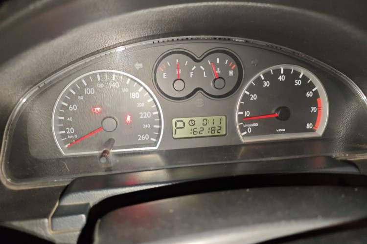 Used Chery Eastar 2004 2.0L Automatic Base Version Instrument Cluster