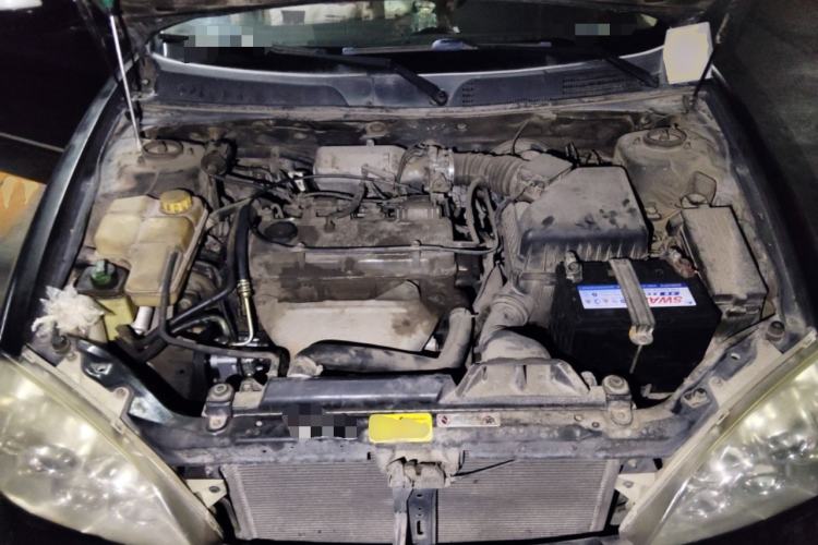 Used Chery Eastar 2005 2.0L Manual Base Version Engine Bay