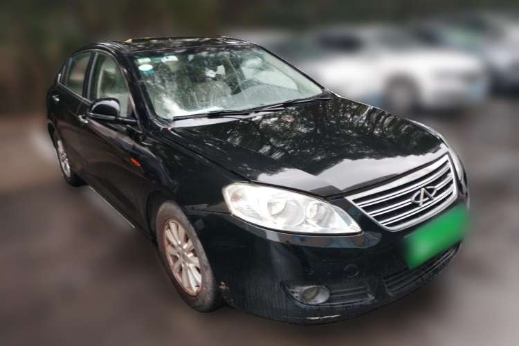 Used Chery Eastar 2012 2.0L CVT Zhiya Edition Front Right 45 Deg