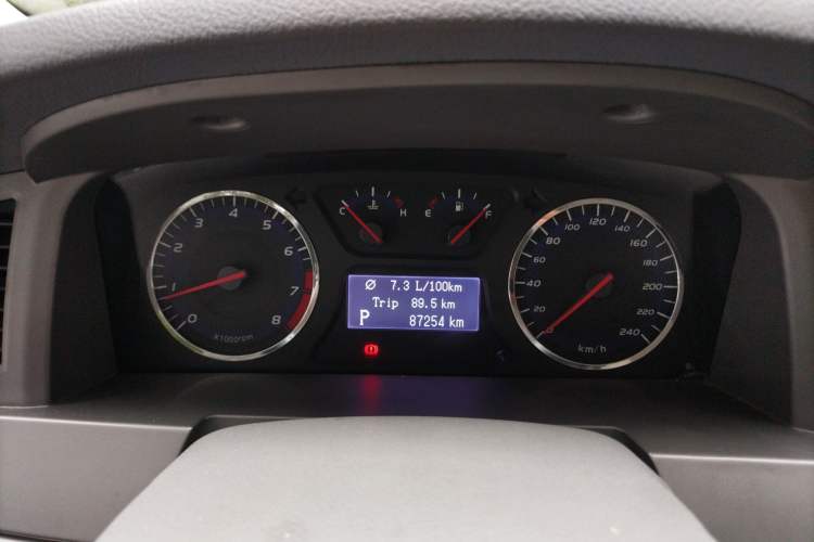 Used Chery Eastar 2012 2.0L CVT Zhiya Edition Instrument Cluster