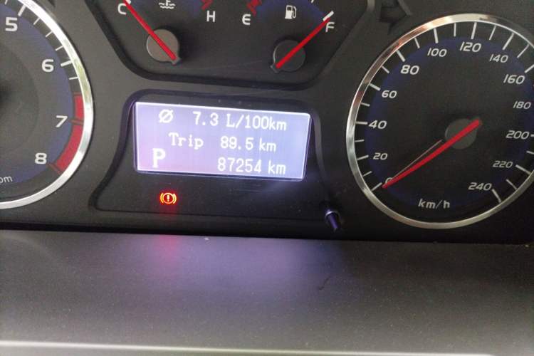 Used Chery Eastar 2012 2.0L CVT Zhiya Edition Odometer Close Up