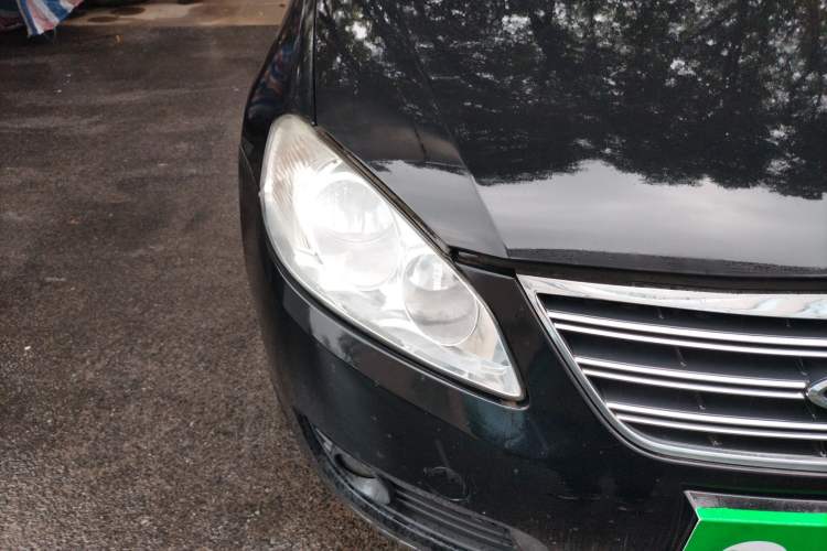 Used Chery Eastar 2012 2.0L CVT Zhiya Edition Right Front Headlight