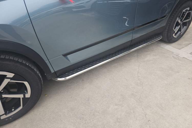 Used Chery Explore 06 2023 Urban Edition 1.6T Two-Wheel Drive Luxury Left Side Sill