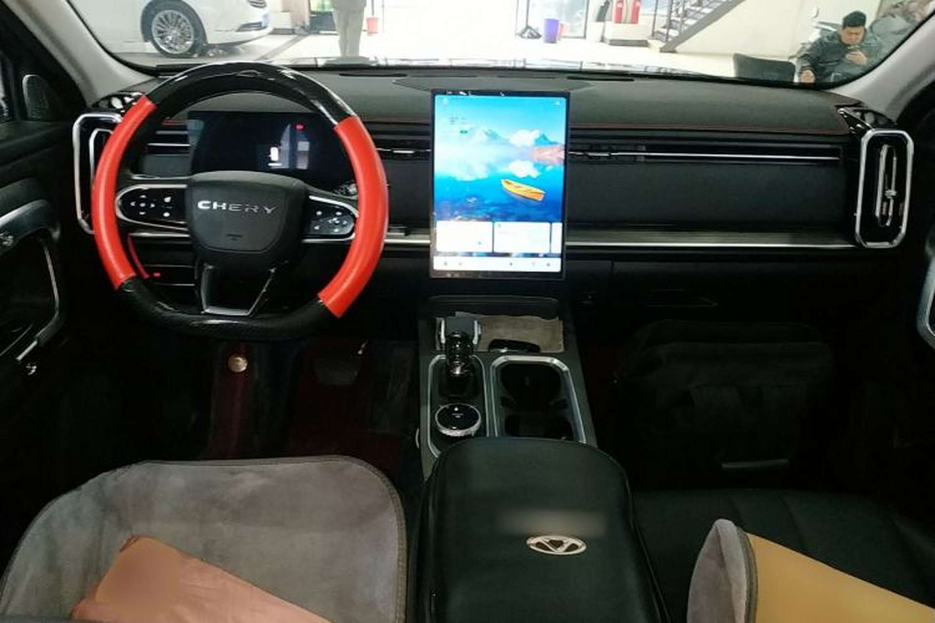 Used Chery Explore 06 2023 Yoye Edition 1.6T Four-Wheel Drive Explore Boundary Center Console