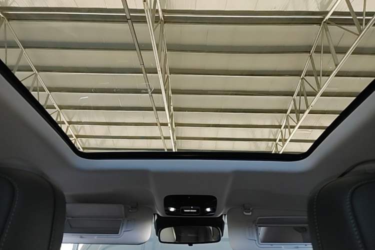 Used Chery Explore 06 2023 Urban Edition 1.6T Two-Wheel Drive Luxury Headliner