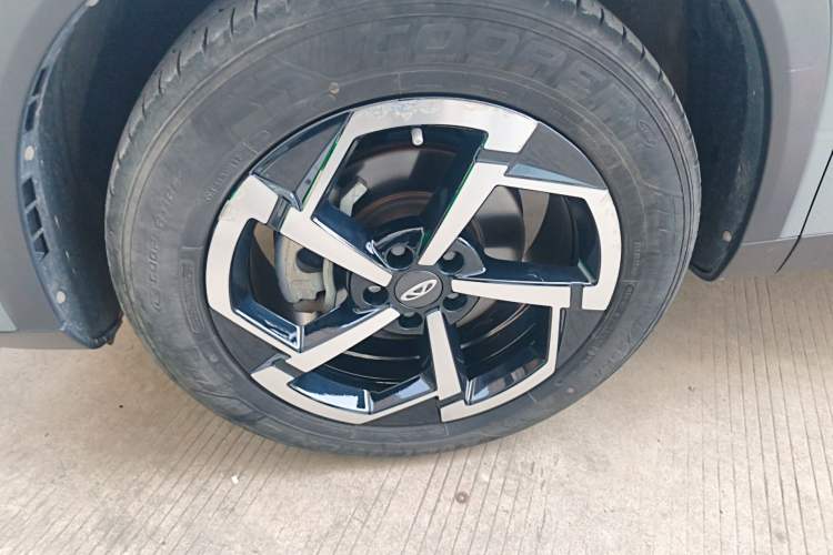 Used Chery Explore 06 2023 Urban Edition 1.6T Two-Wheel Drive Luxury Left Front Wheel Hub