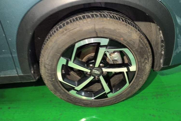 Used Chery Explore 06 2023 Revised Version Urban Edition 1.6T Two-Wheel Drive Luxury Trim Right Front Wheel Hub