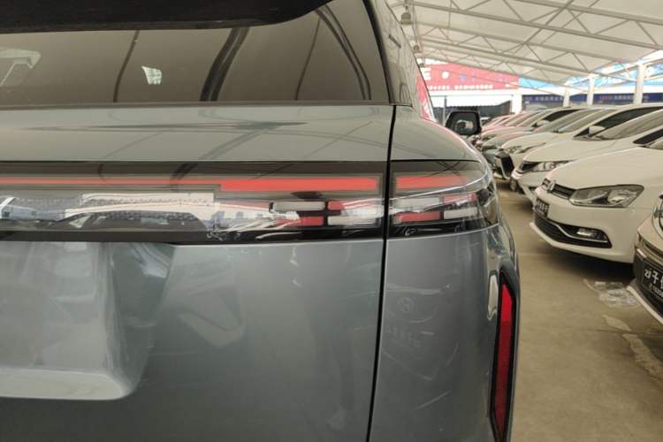 Used Chery Explore 06 2023 Urban Edition 1.6T Two-Wheel Drive Luxury Right Rear Taillight