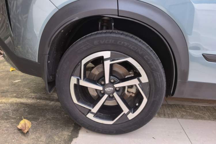 Used Chery Explore 06 2023 Urban Edition 1.6T Two-Wheel Drive Comfort Right Rear Wheel Hub