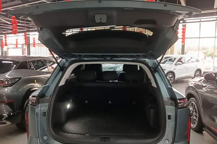 Used Chery Explore 06 2023 Urban Edition 1.6T Two-Wheel Drive Comfort Trunk