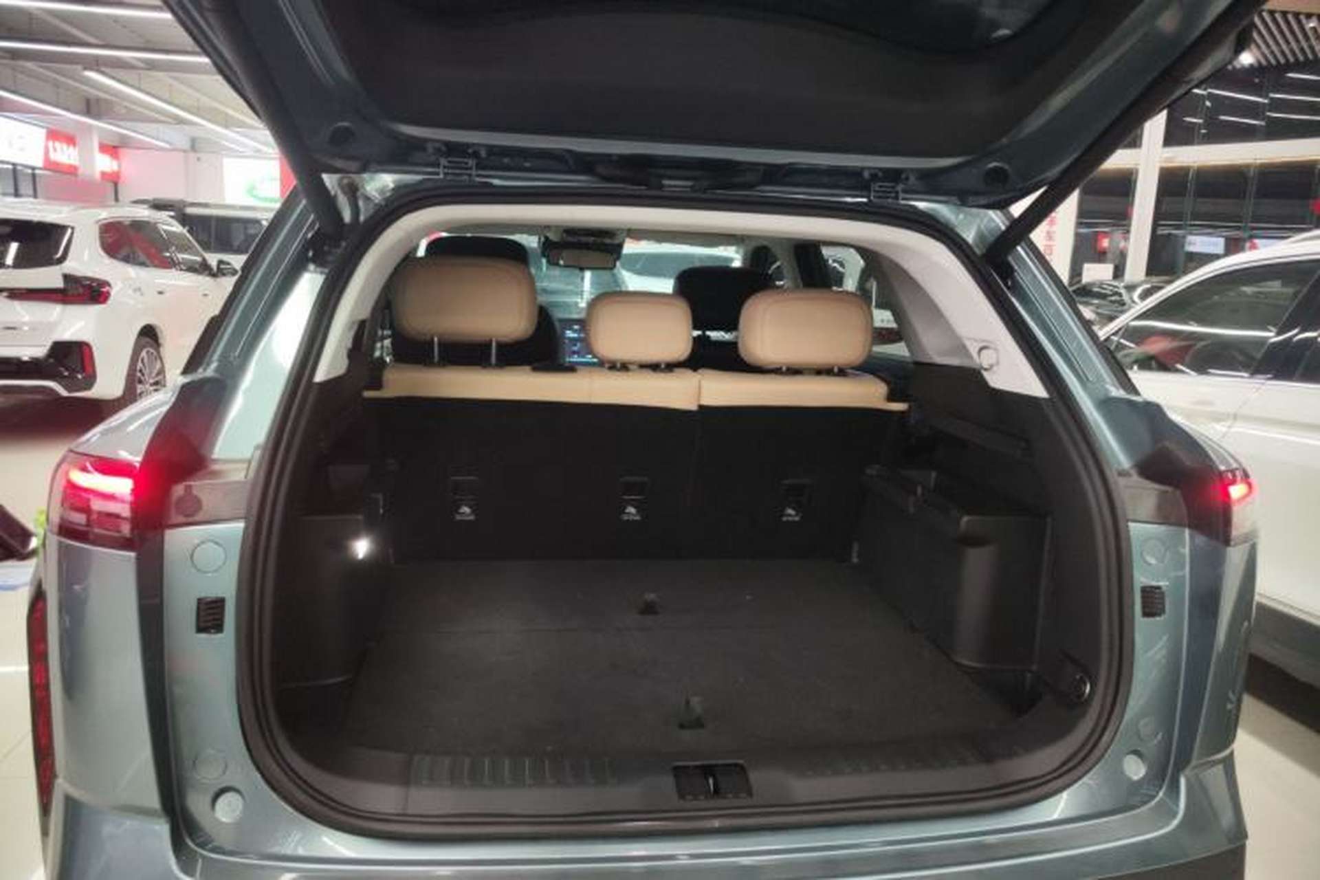 Used Chery Explore 06 2023 Urban Edition 1.6T Two-Wheel Drive Luxury Trunk